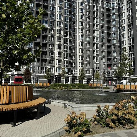 Апартаменти В Жк Гранд Бурже Подобово Butja Exteriör bild
